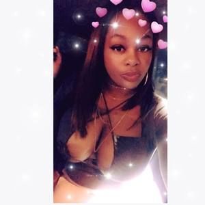 Meet your Posher, Cassandra